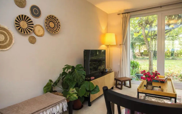 Spacious Private Annex Near Ashford