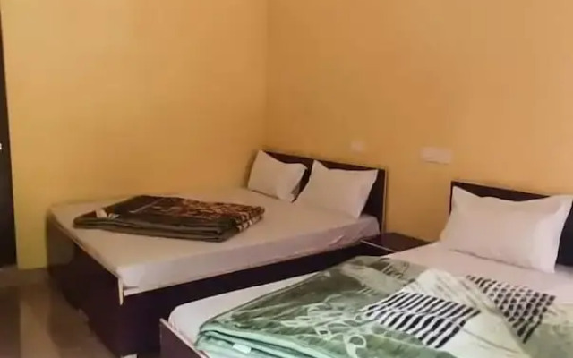 Yamunotri Darshan Resort By Preet rS