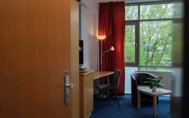 Отель Plaza Inn Braunschweig City Nord