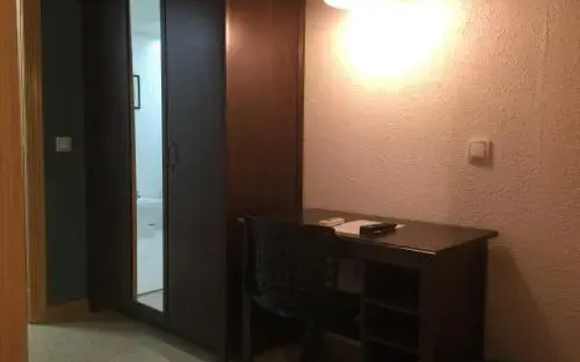 Hostal Tres Cantos