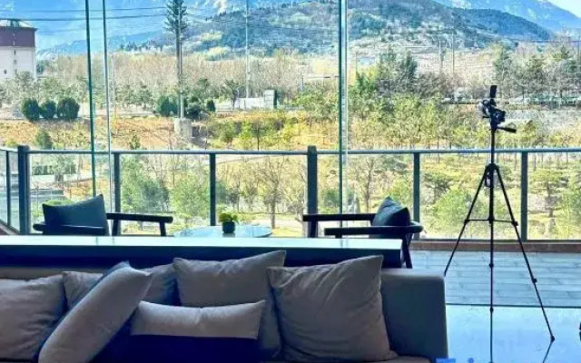 Tai'an  Jianguo Hidden Garden-style Hotel