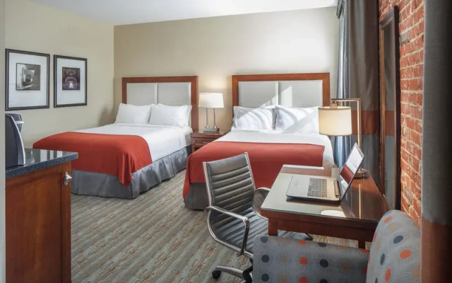 Hotel Virginia Santa Barbara, Tapestry Collection by Hilton