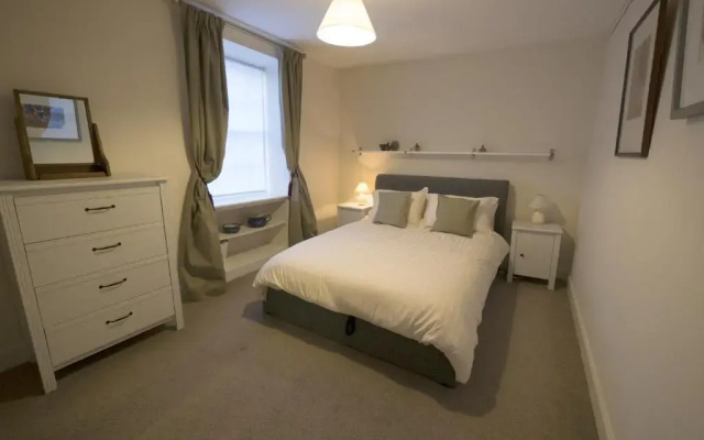 The Gallery Flat, 4 Tannage Brae