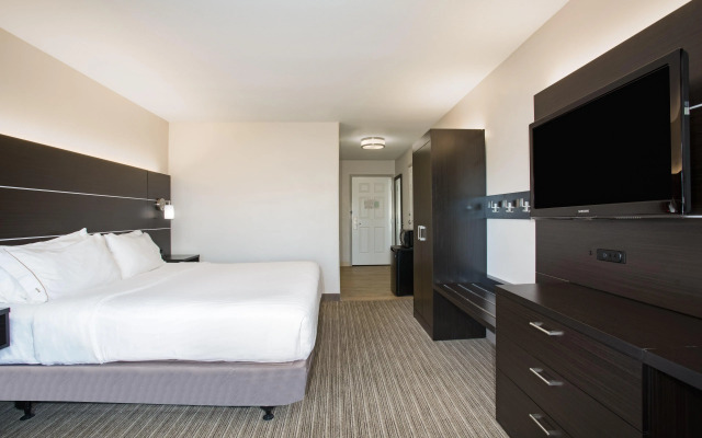 Holiday Inn Express Hotel & Suites Ft. Collins by IHG