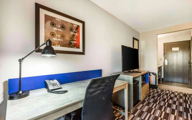 Comfort Inn Memphis Airport West