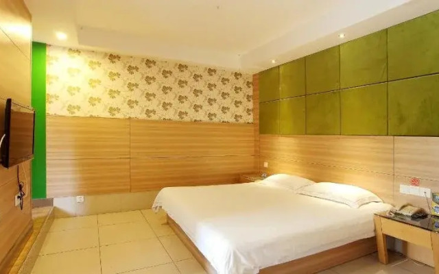 Yunqi Hotel