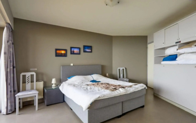 Beachfront apartment in Blankenberge with balcony