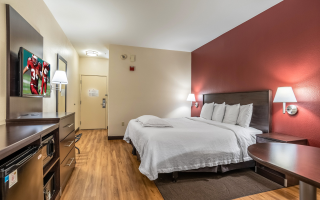 Red Roof Inn PLUS+ Raleigh Downtown – NCSU/Conv Center