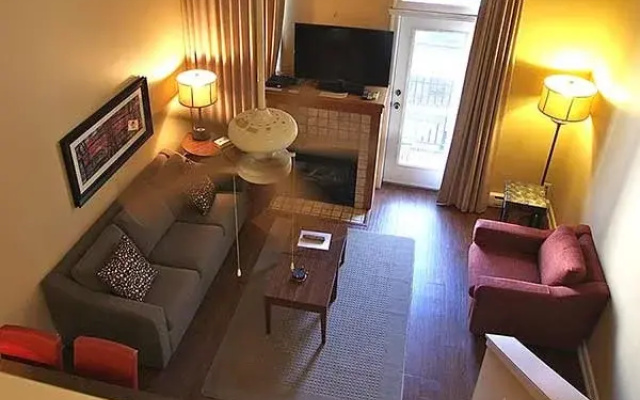 Vacation Internationale Royal Victoria Suites