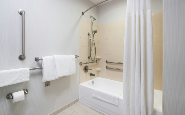 Courtyard by Marriott West Orange