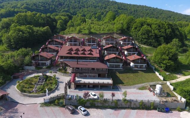 Abant Kartal Yuvasi Hotel Турция, Болу - отзывы, цены и фото номеров - забронировать отель Abant Kartal Yuvasi Hotel онлайн вид на фасад