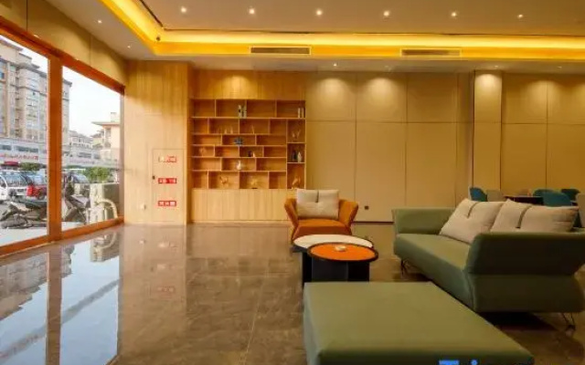 Shell Hotel (Huaibei Nanhu Yayuan Branch)