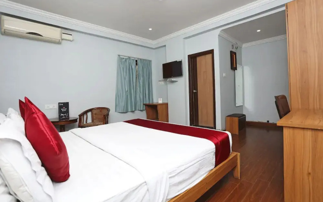 OYO 7552 Hotel SVM Grand