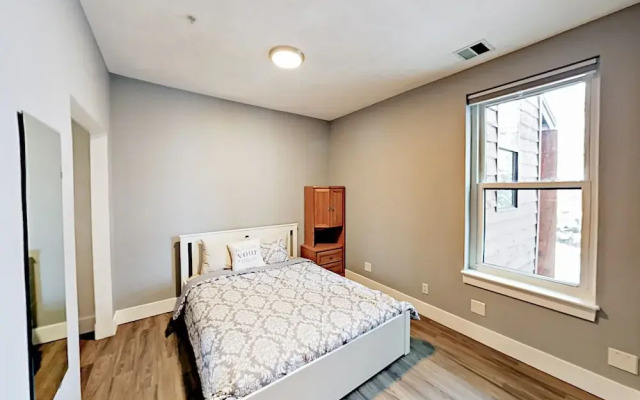 Pinebrook Perfection Unit 4 - 3 Br Condo