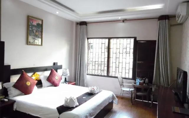 Lao Blossom Hotel