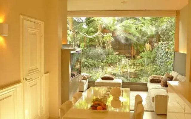 Garden Suite Centre