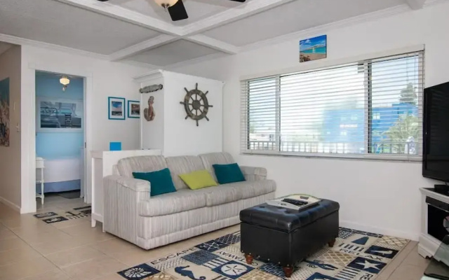 Palm Cay 3