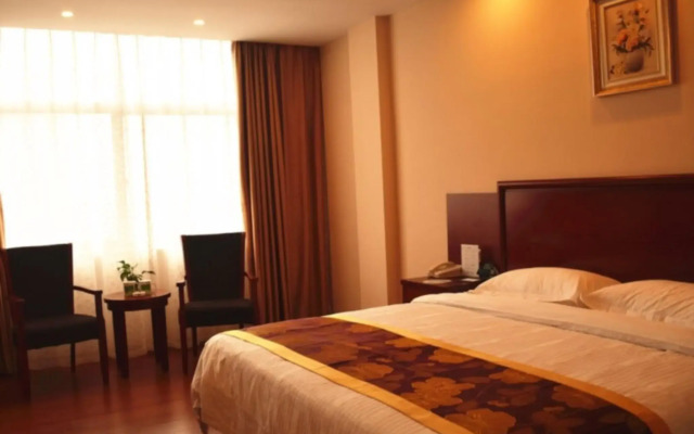 GreenTree Inn Jiangxi Shangrao Qianshan Ehu Avenue Express Hotel