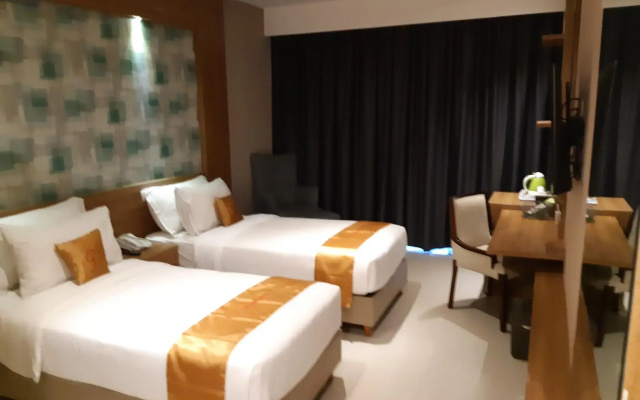 Triizz Hotel Semarang by Royal Singosari