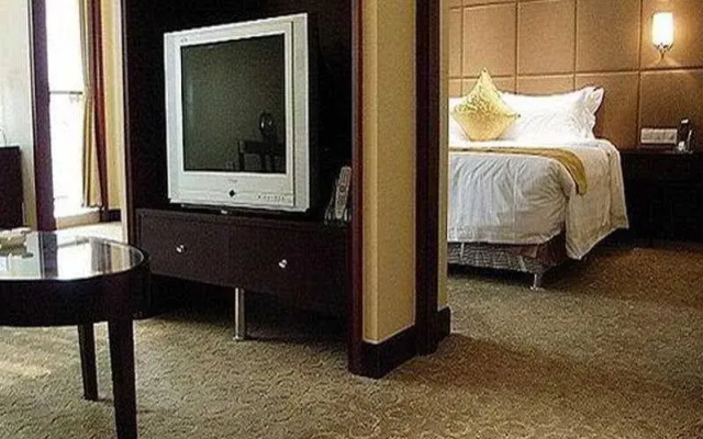 Ramada Plaza