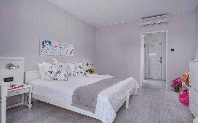 Adrina Beach Hotel