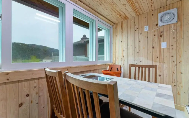 Gapyeong Pogny Kids Poolvilla