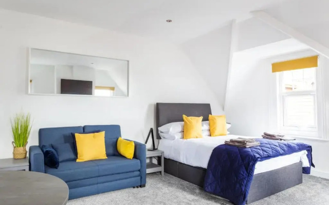 Beach View Luxury Apartment