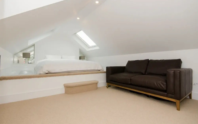 2 Bedroom Flat Near Hampstead Heath