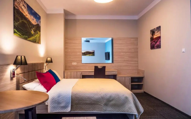 Aparthotel CENTRUM Gliwicka 18