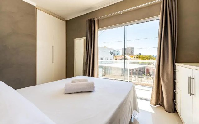 Duplex Pé Na Areia Com Vista Deslumbrante Rat001