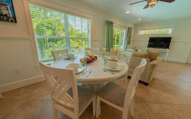 Hawaiian Tide Apartment 3