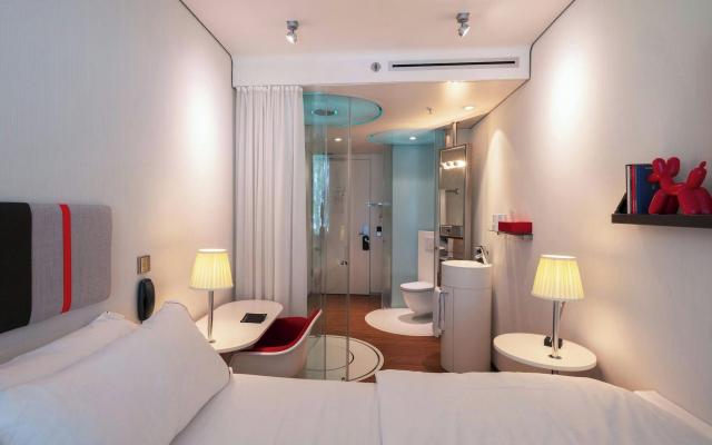 CitizenM Schiphol Airport
