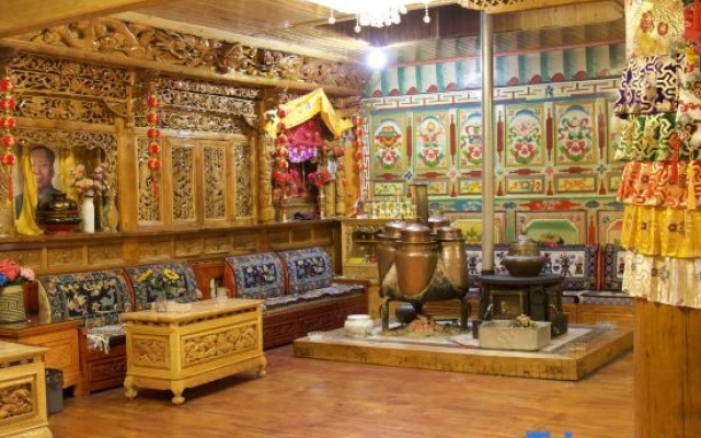 Qingke Xiangju  Homestay