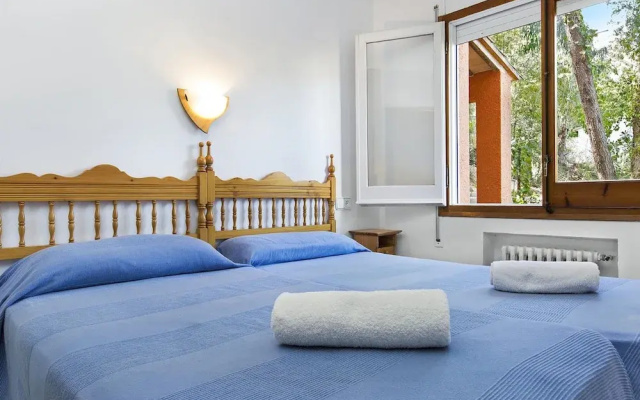 Apartment - 3 Bedrooms with Pool - 107488