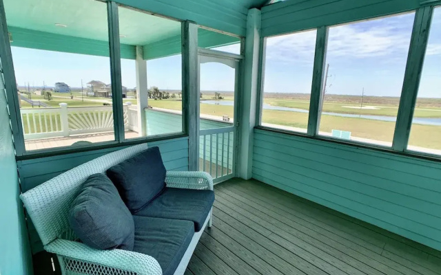 Gulf Pearl by RedAwning