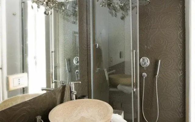 B&B Gem De Luxe