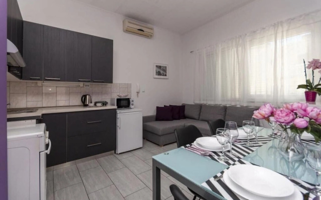 Apartment Love
