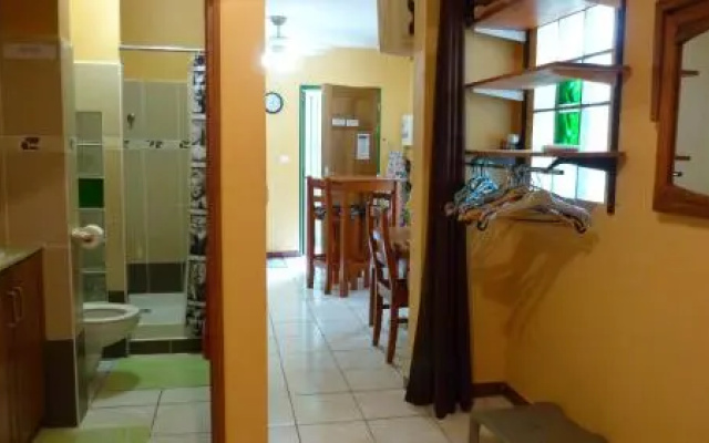 Lodge Takini 4