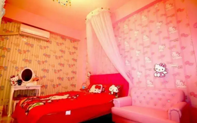 Colorful Homestay