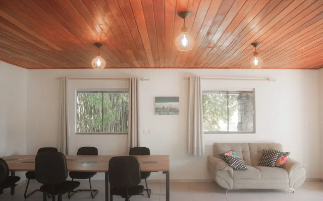 Nomades Riverside - Adventure Hostels & Coworking
