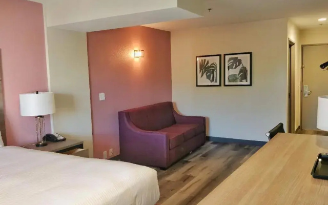 Arya Inn & Suites