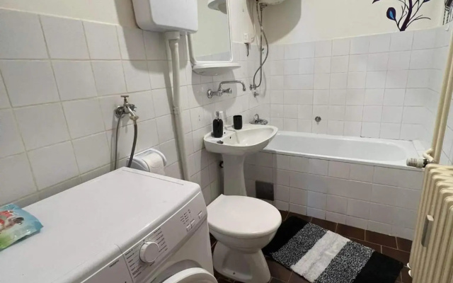 Ema Apartmani