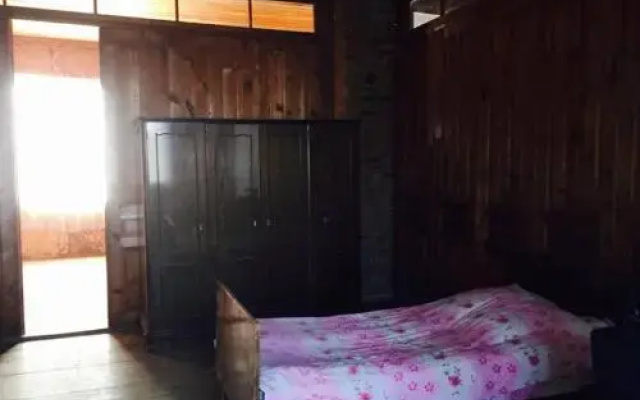 Melano House