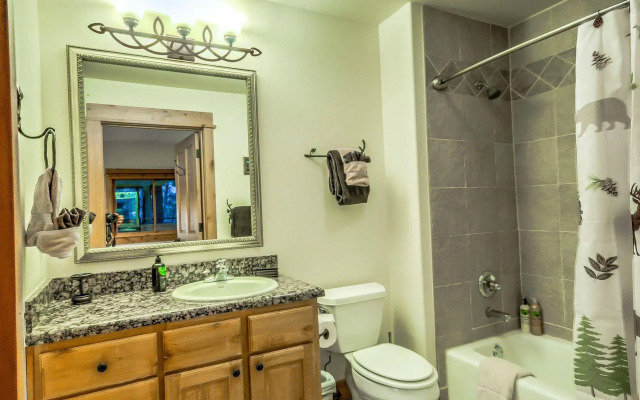 Canyon Creek Condominiums