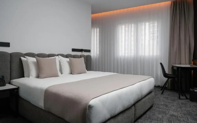 Central Hotel