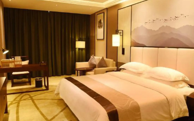 Guangxi University Hui Cui Lou Hotel
