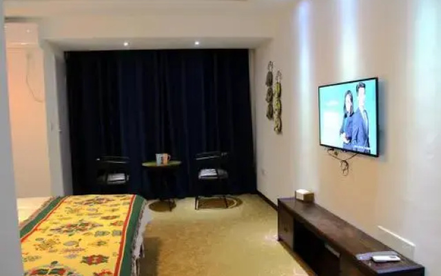 Guiyang That Year Of February Youth Hostel