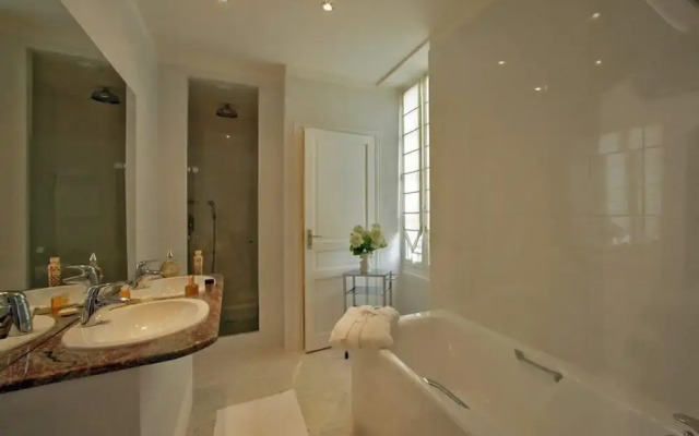 Le Manoir St Jean
