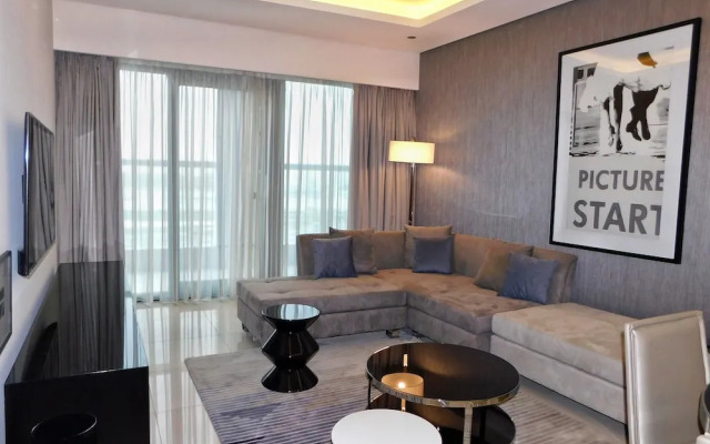 Luton Vacation Damac Paramount Tower