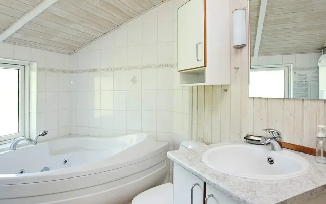 6 Person Holiday Home in Albaek-by Traum